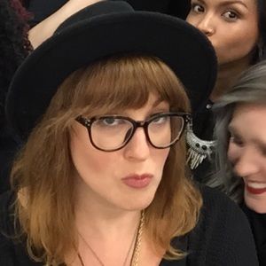 Meet your Posher, Julia